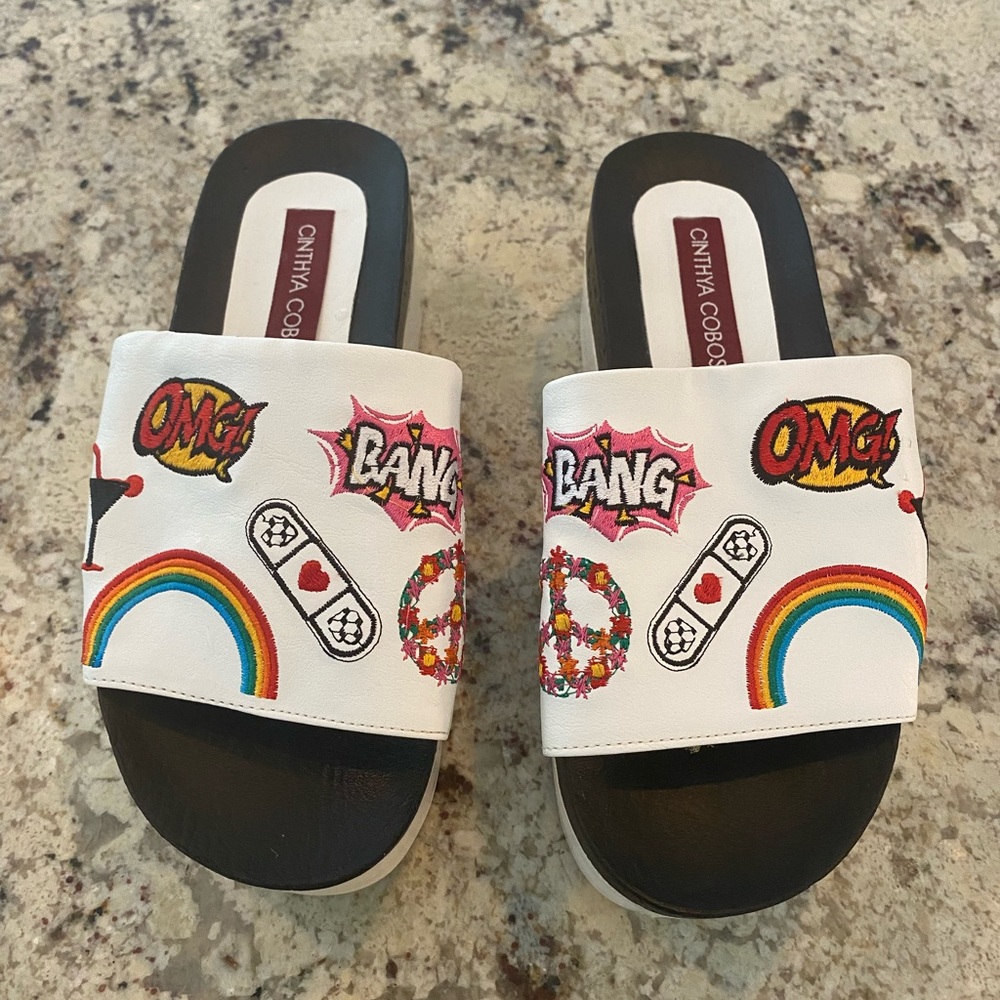 Comic platforms sandals Cinthya Cobos size 7.5 EUR 38 rainbows colors